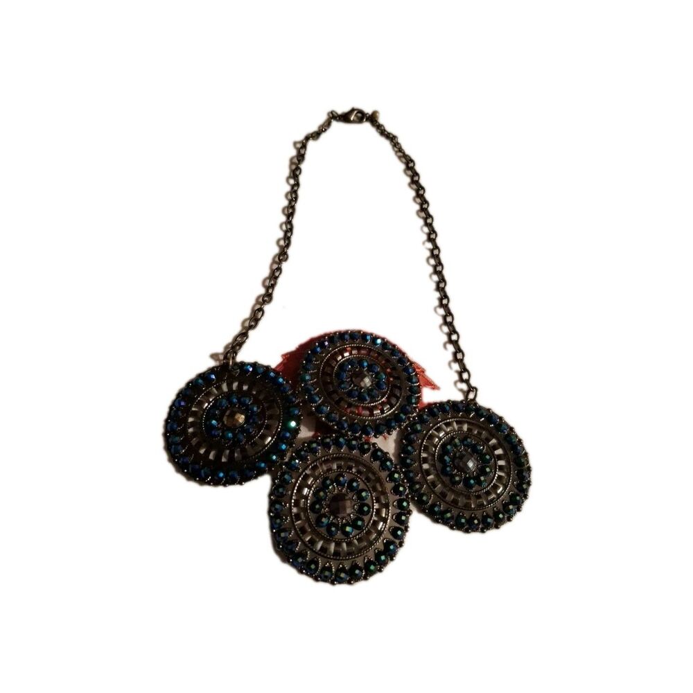 Beautiful Beaded Necklace - Picture 3 of 5